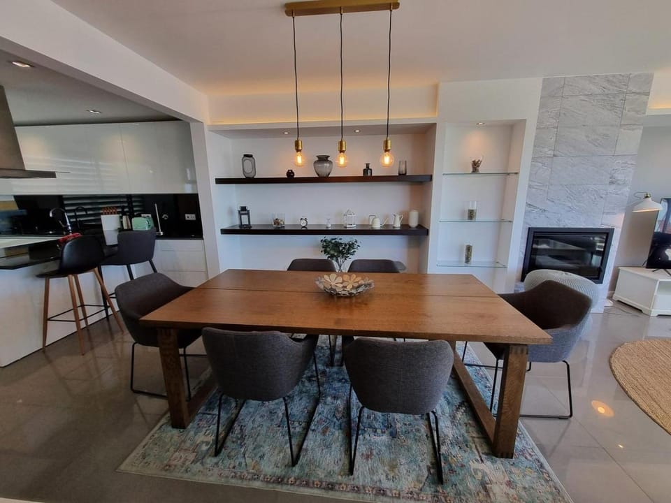 Luxury Design Villa (Private Pool & Jacuzzi) Villa in Albufeira
