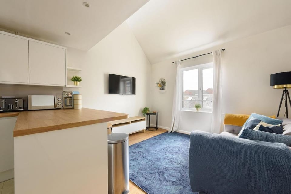 Unique Maisonette at Town Center Apartment in Banbury