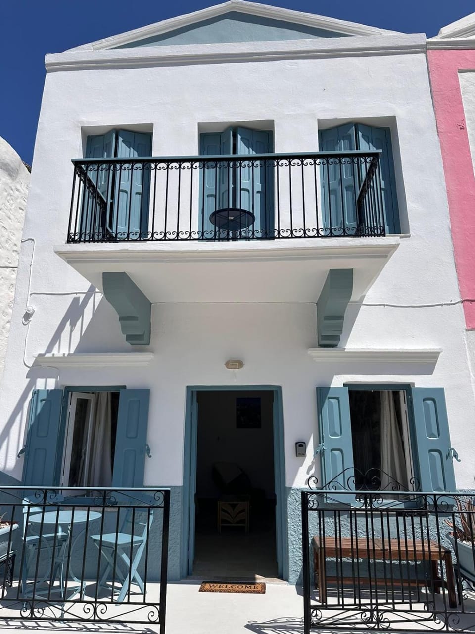 Property building, Balcony/Terrace