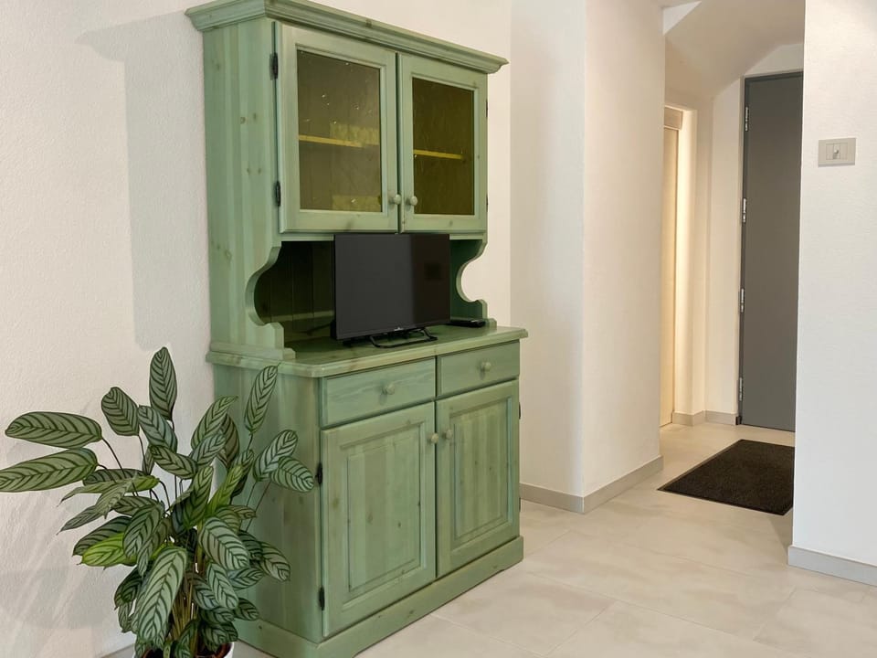 TV and multimedia, wardrobe