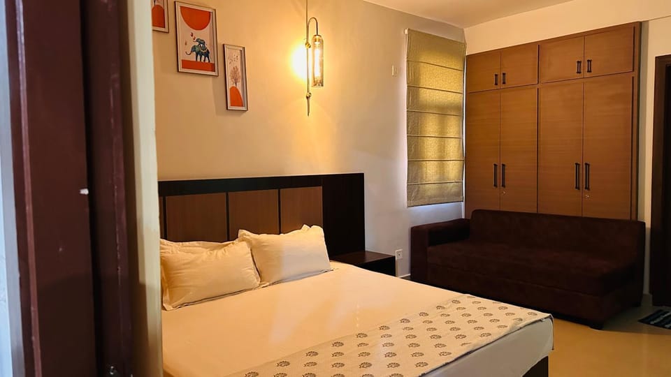 Bed, Photo of the whole room, Bedroom, wardrobe
