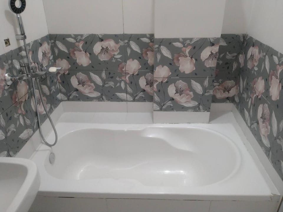 Bathroom, Bath