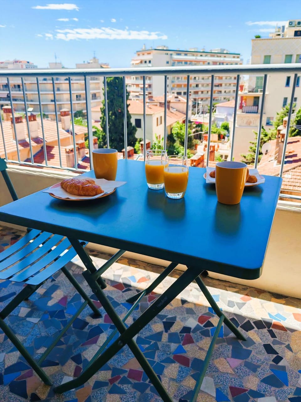 Superbe sudio Juan Les pins 2mins des plages hypercentre Apartment in Antibes