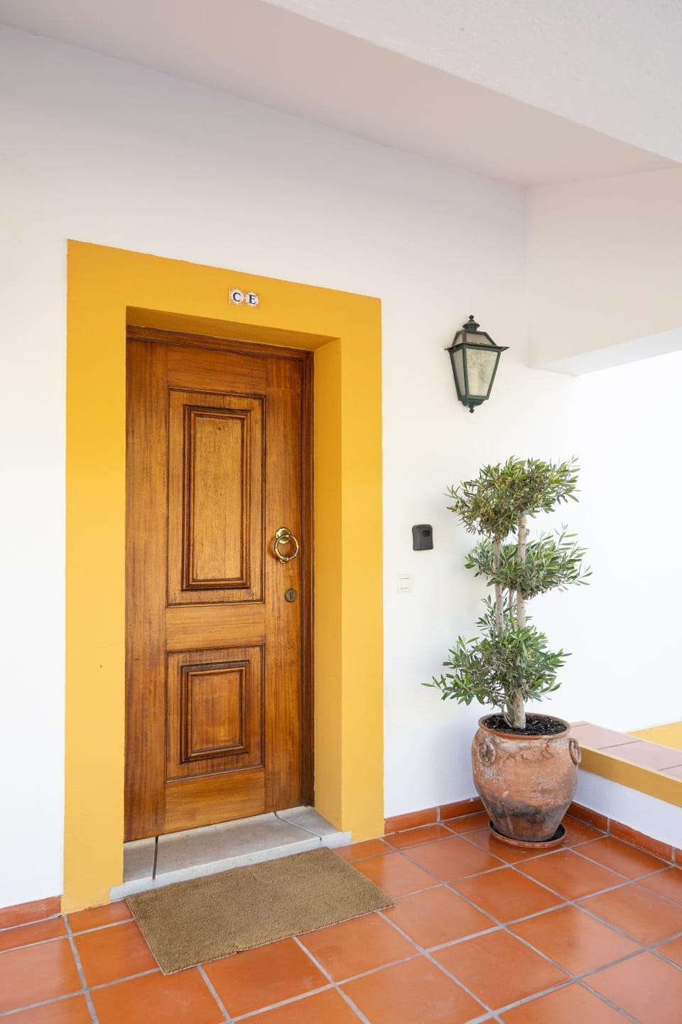 Facade/entrance