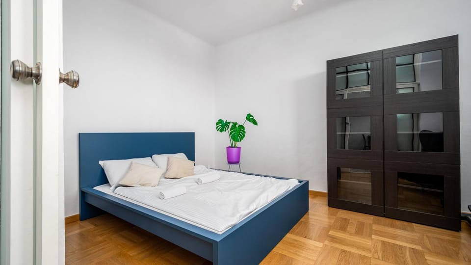 Bed, Bedroom, wardrobe