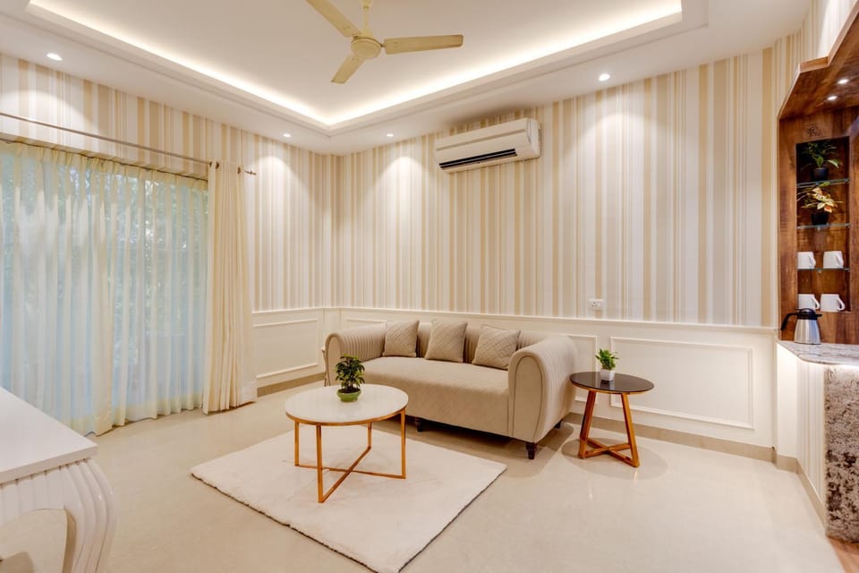 Living room, Photo of the whole room