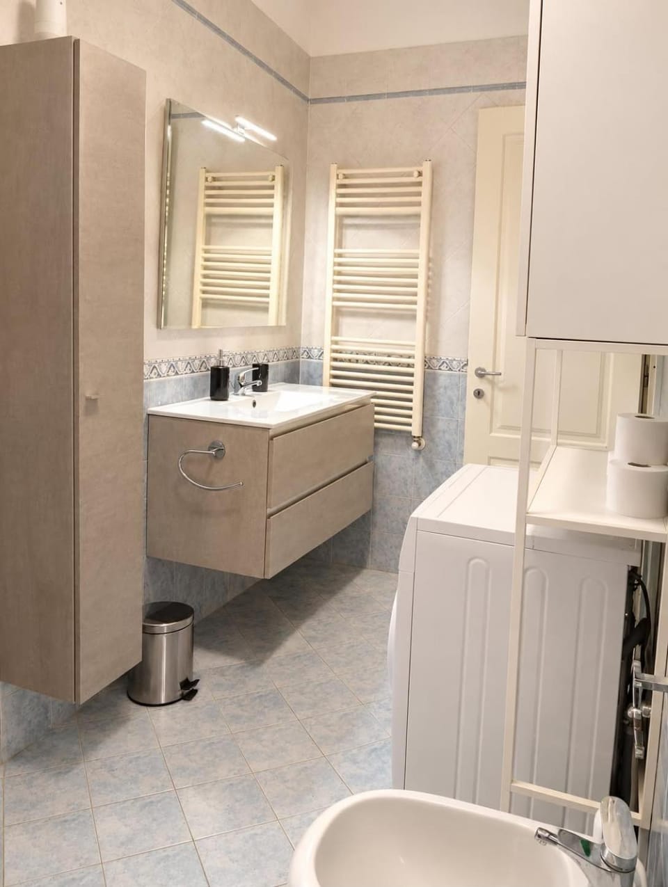 Bathroom, Bath