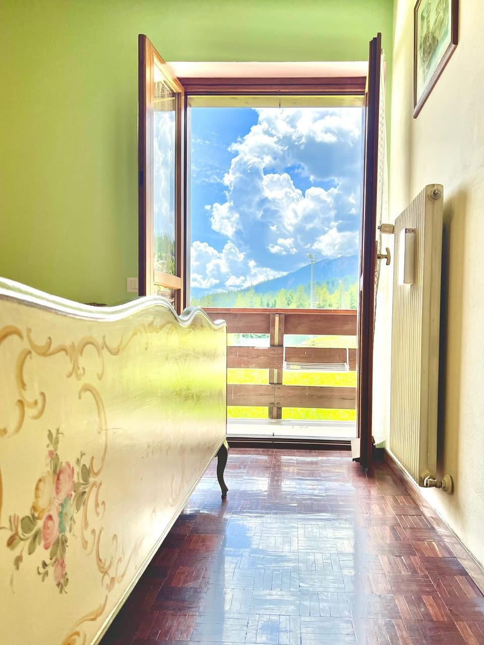 Bed, View (from property/room), Balcony/Terrace, Photo of the whole room, Bedroom