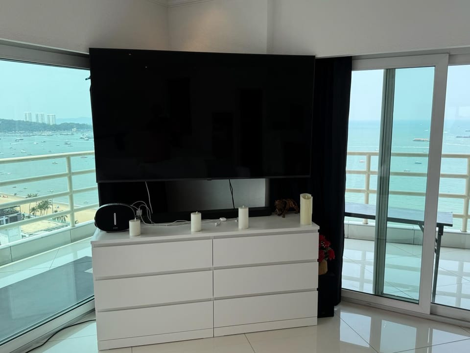 TV and multimedia, View (from property/room)