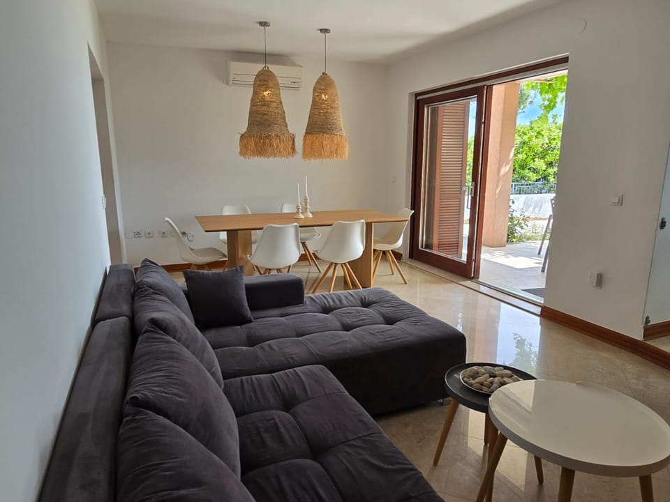 Seafront Villa Oliva Villa in Šibenik-Knin County, Croatia