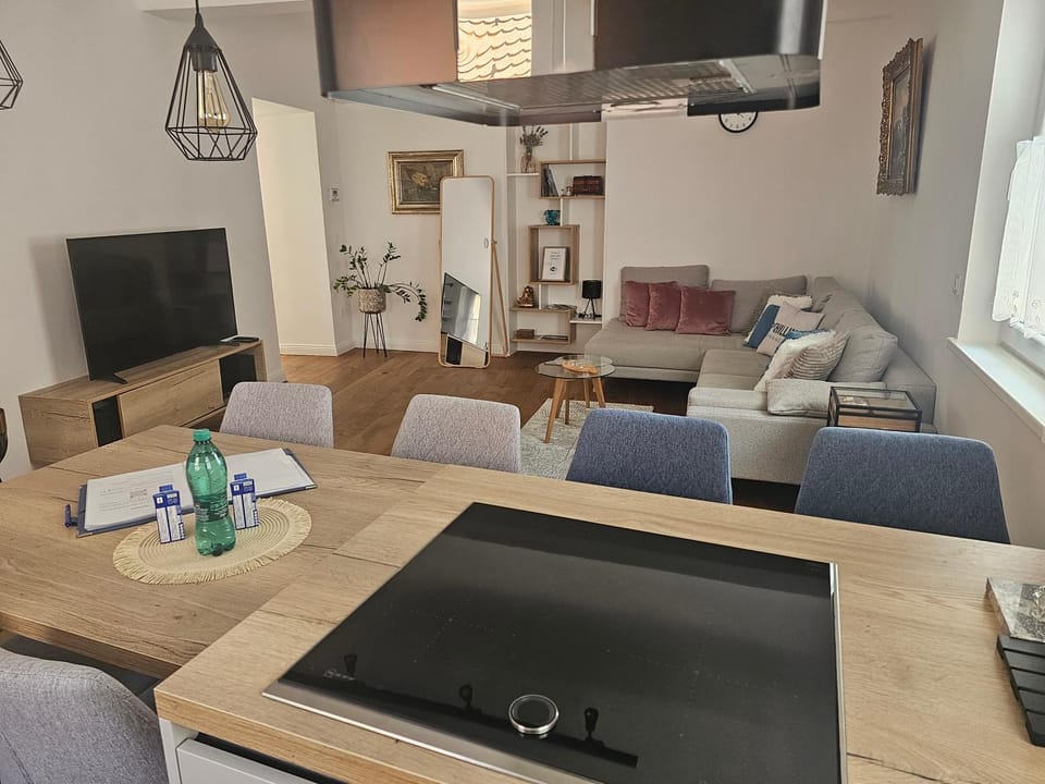 TV and multimedia, Living room, stove