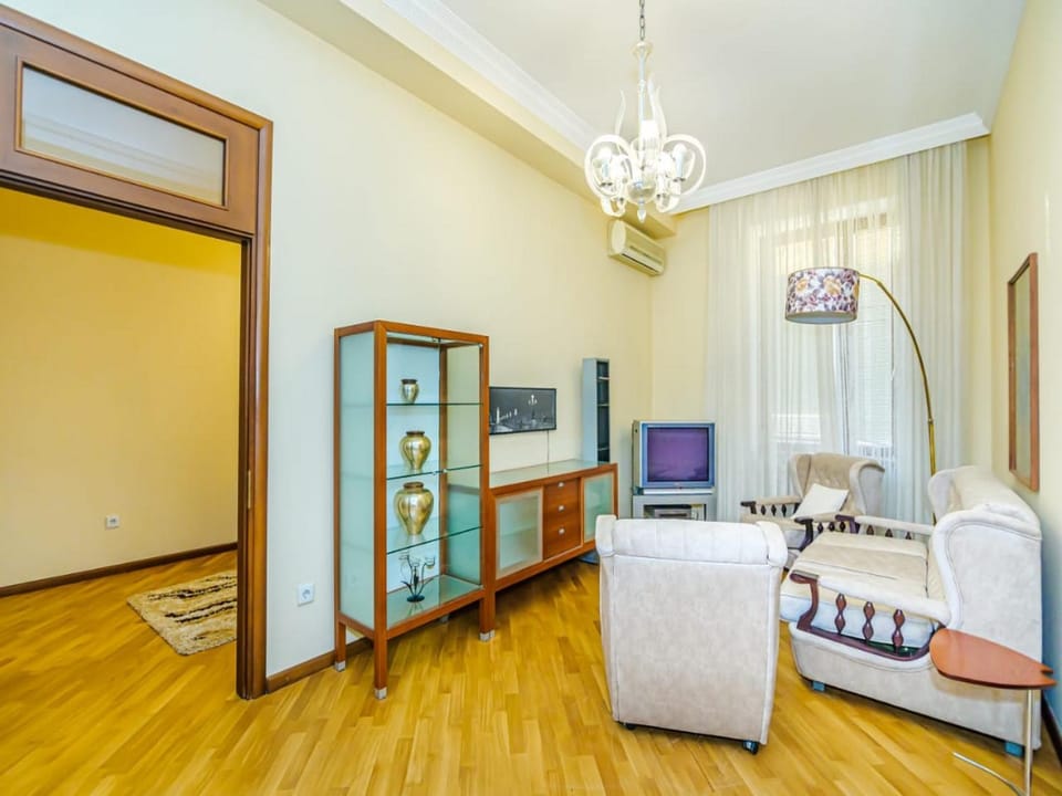 TV and multimedia, Living room, air conditioner