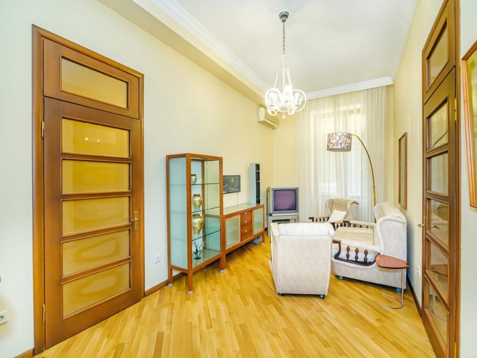 TV and multimedia, Living room, fireplace, heating, wardrobe, air conditioner
