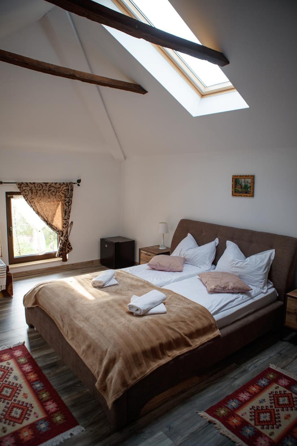 Bed, Photo of the whole room