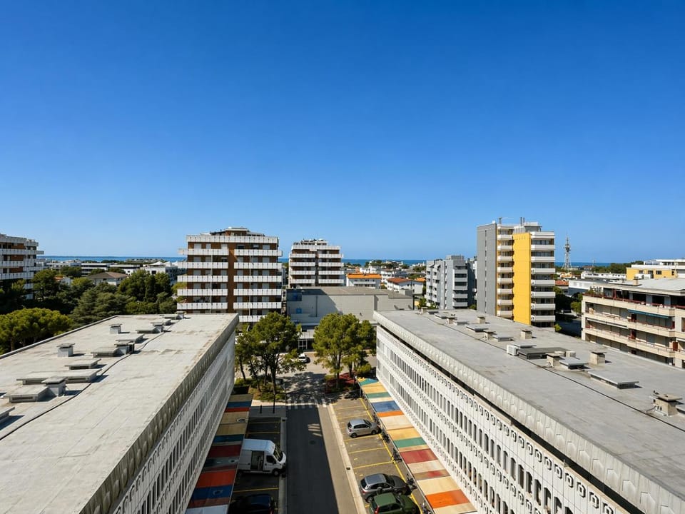 Day, Neighbourhood, City view