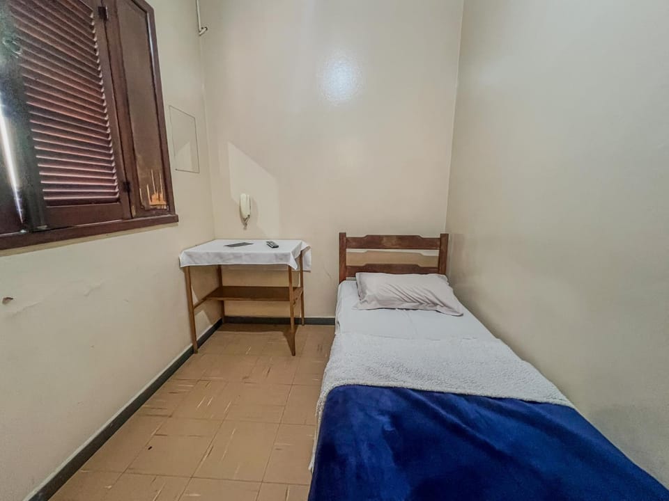 Elite Palace Hotel - Banheiro Compartilhado Capsule hotel in State of São Paulo