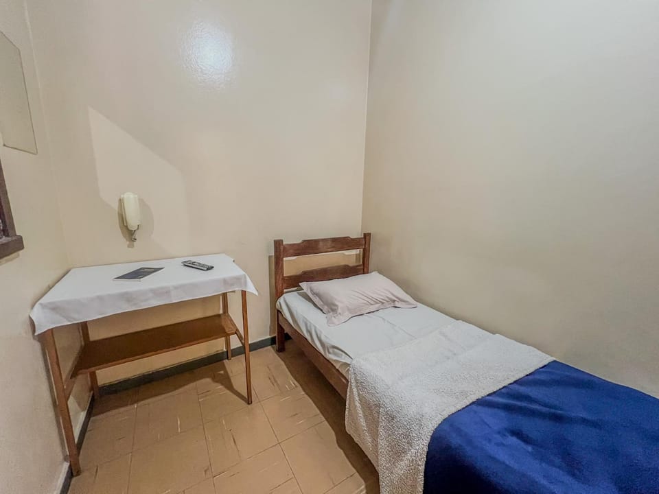 Elite Palace Hotel - Banheiro Compartilhado Capsule hotel in State of São Paulo