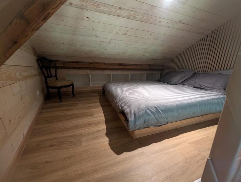 Le chalet d'en haut studio climatisé Chalet in Grenoble