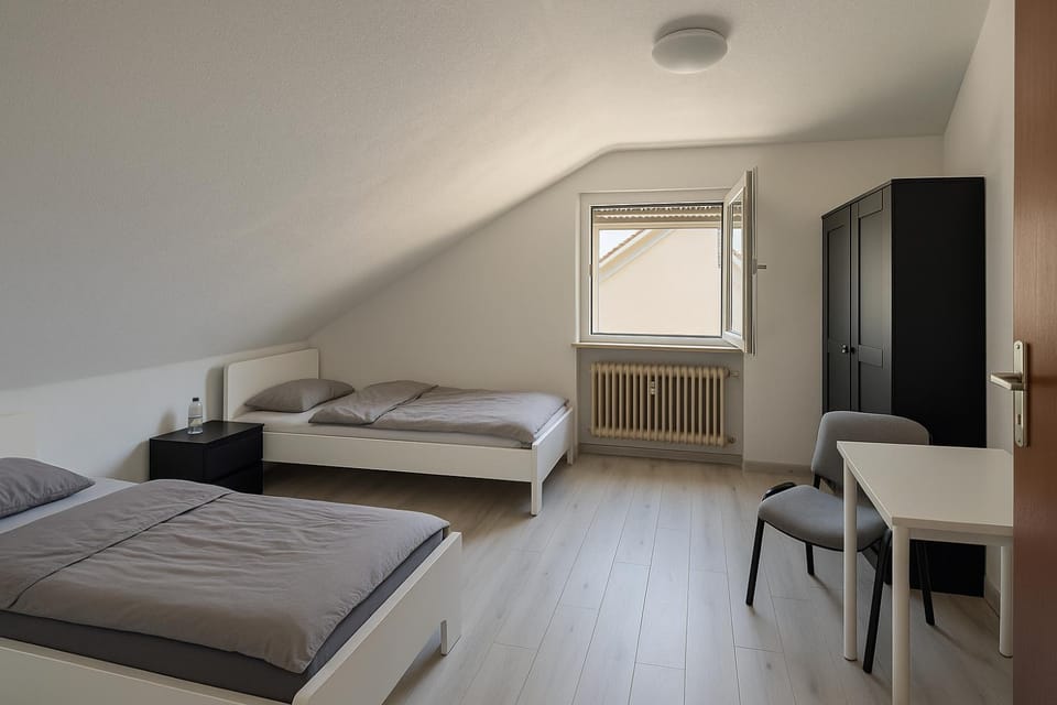 Bed, Photo of the whole room, Bedroom