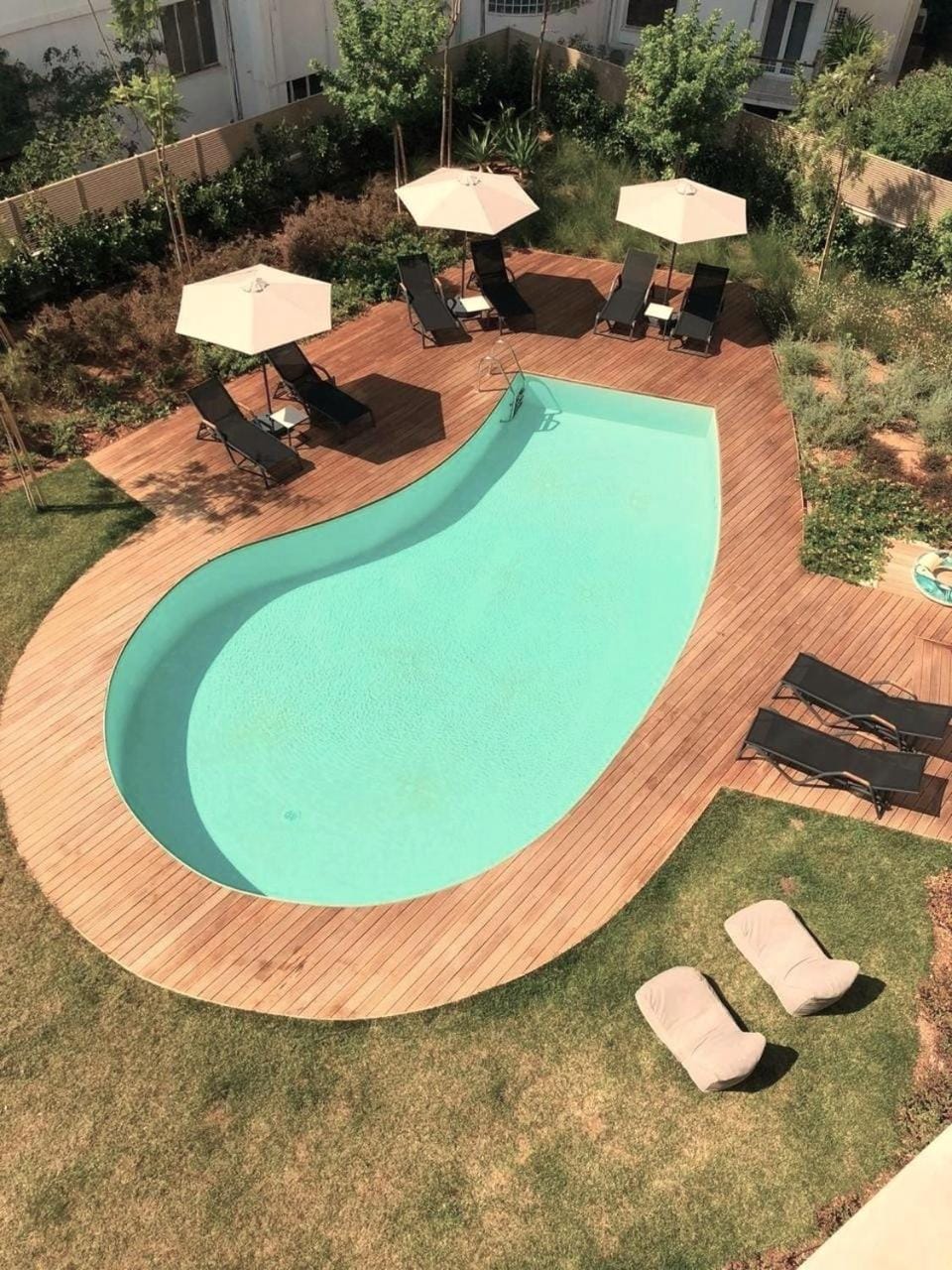 Spring, Day, Garden, Garden view, Pool view, Swimming pool, sunbed