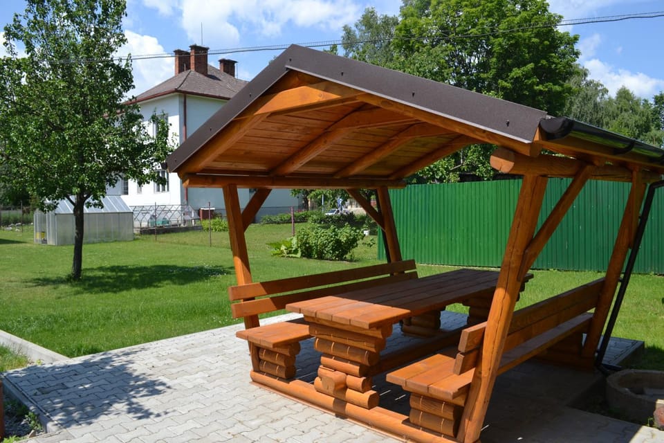 Off site, Garden