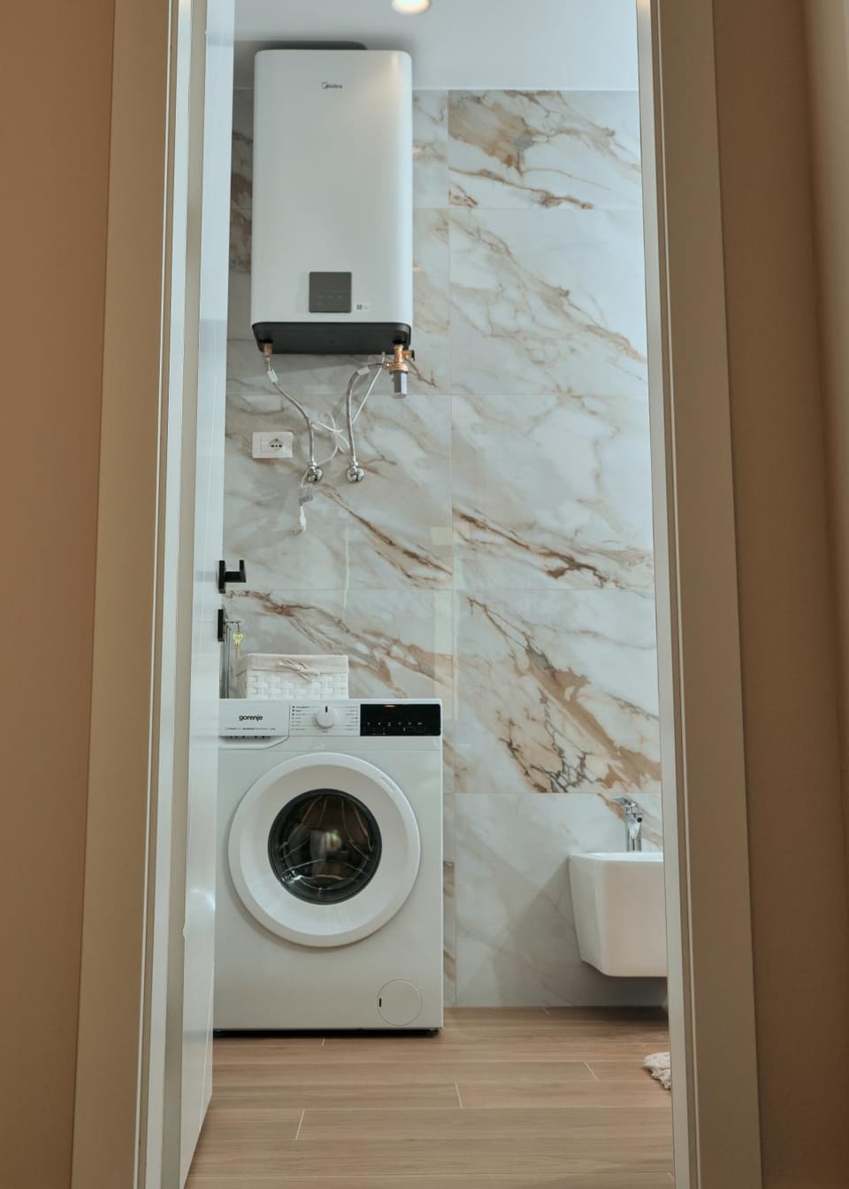 Bathroom, washing machine