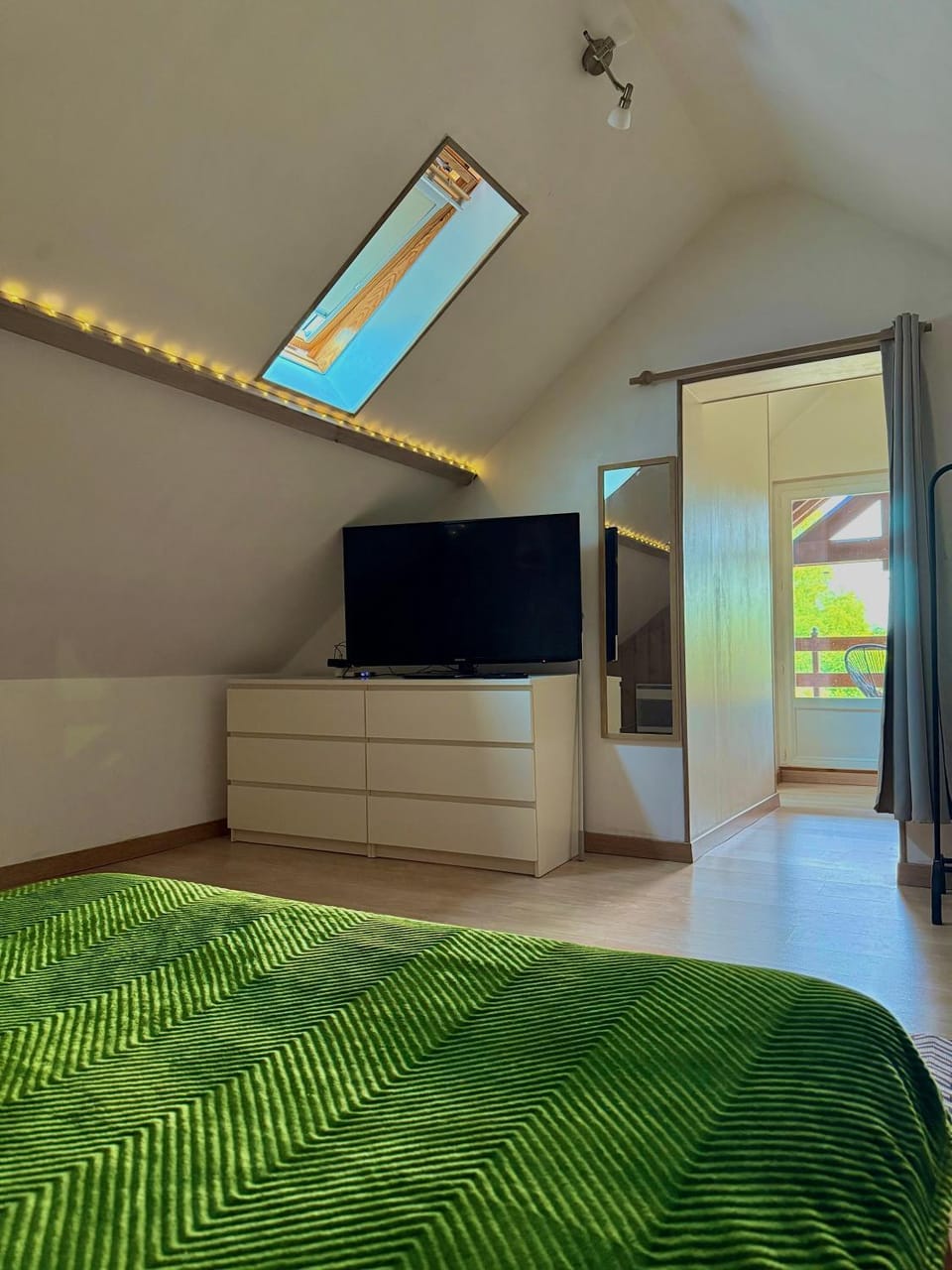 TV and multimedia, Bedroom