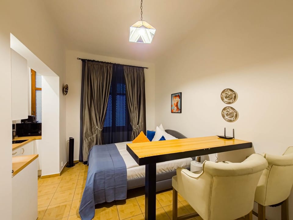 Dining area, Bedroom