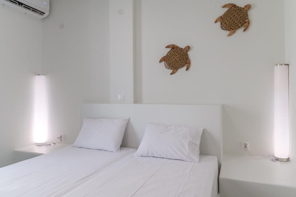 Living room, Bedroom