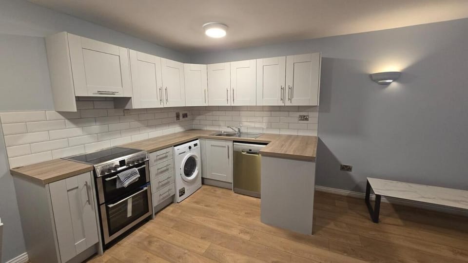 Charming 2-Bed, 1-Bath Apartment, Galway City Apartment in Galway