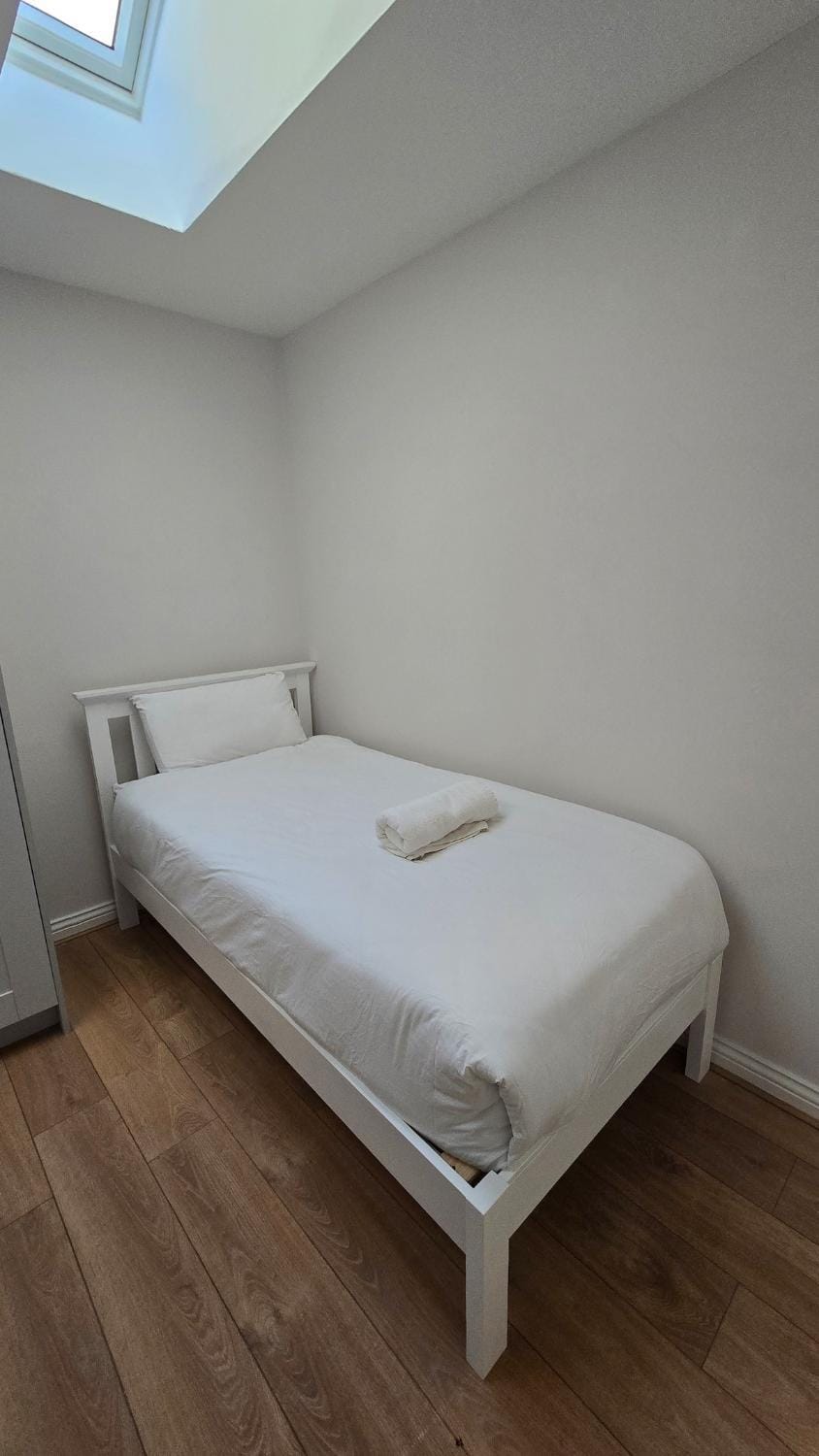 Charming 2-Bed, 1-Bath Apartment, Galway City Apartment in Galway