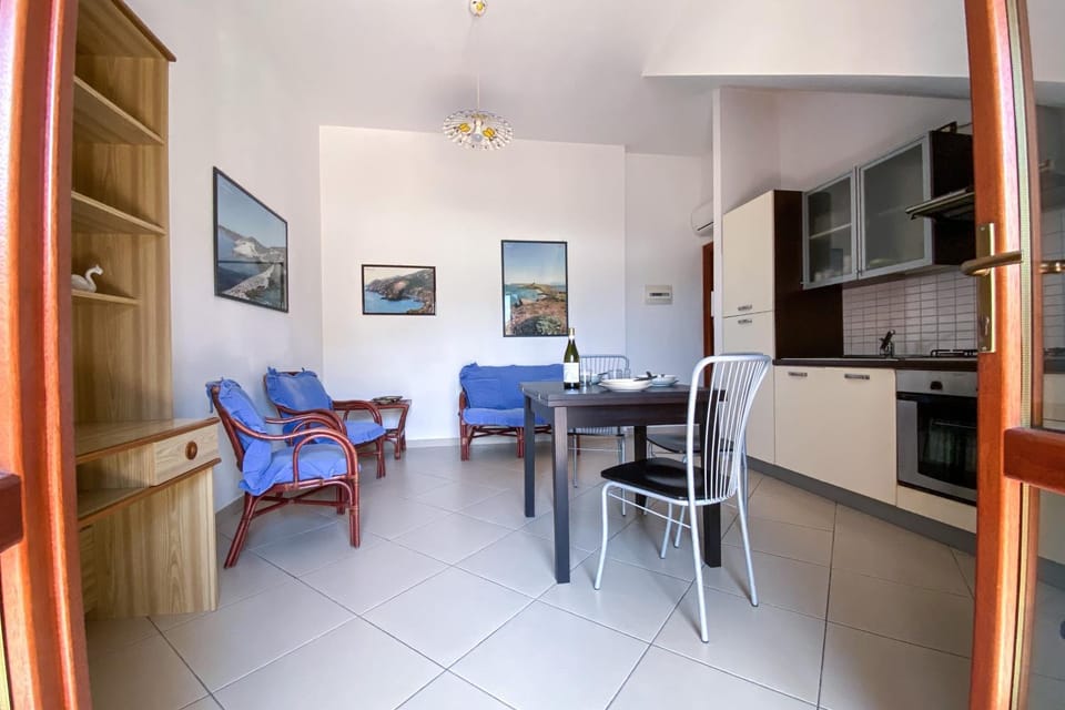 Kitchen or kitchenette, Living room, Dining area, stove