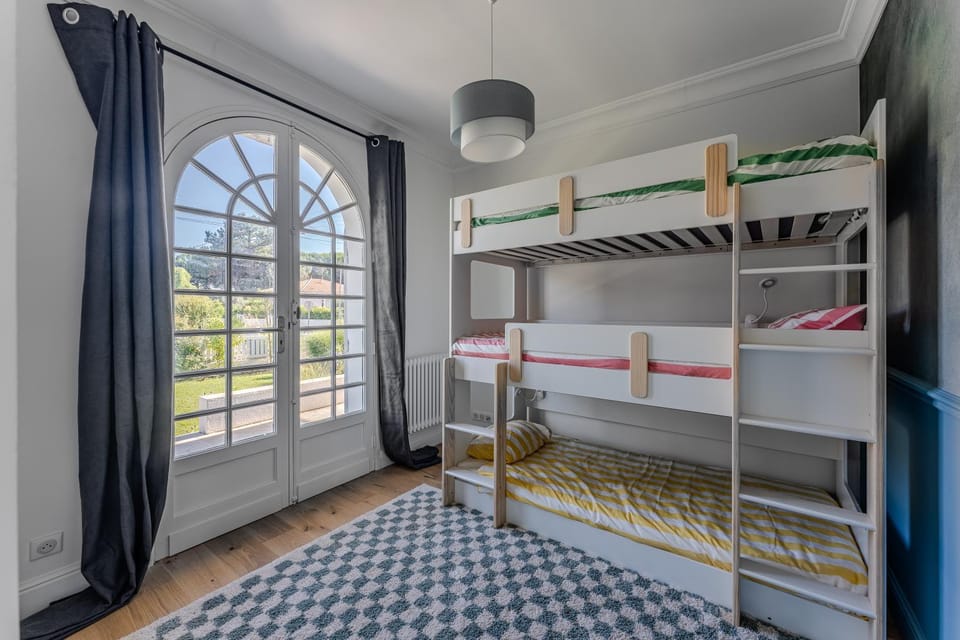 Bed, Photo of the whole room, Bedroom, children, bunk bed