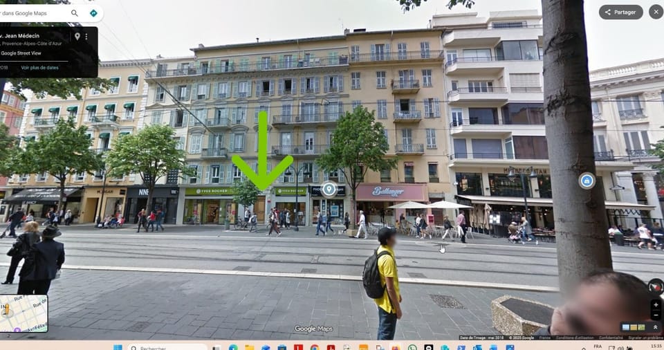 Central- walk to Massena & Beach Apartment in Nice