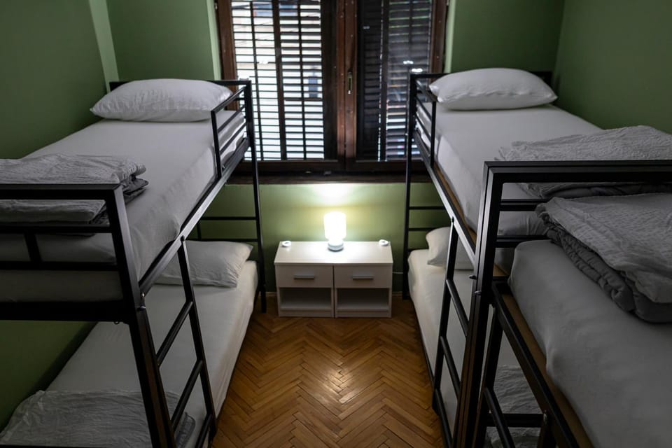 Bed, Photo of the whole room, bunk bed
