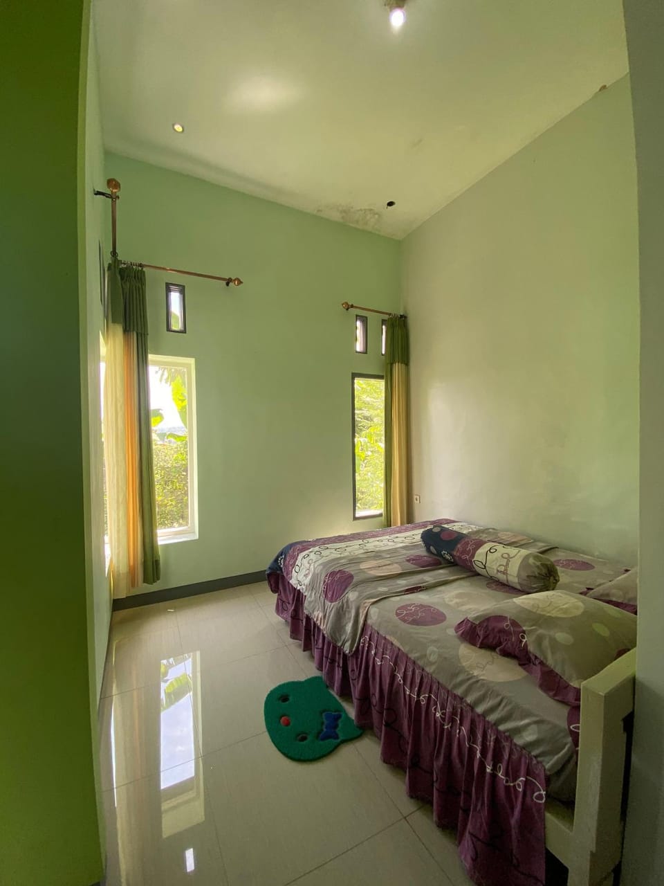 Villa Pring Lima Villa in Batu