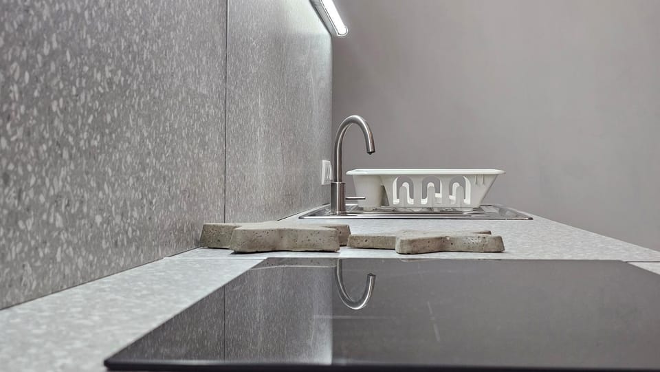 Kitchen or kitchenette