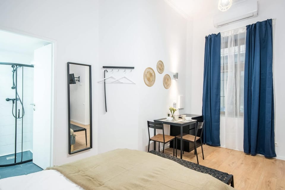 Very Central Cozy & Modern Studio Apartment in Budapest