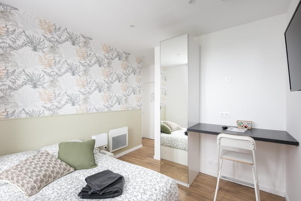 Chambre indépendante Clapot Apartment in Brest