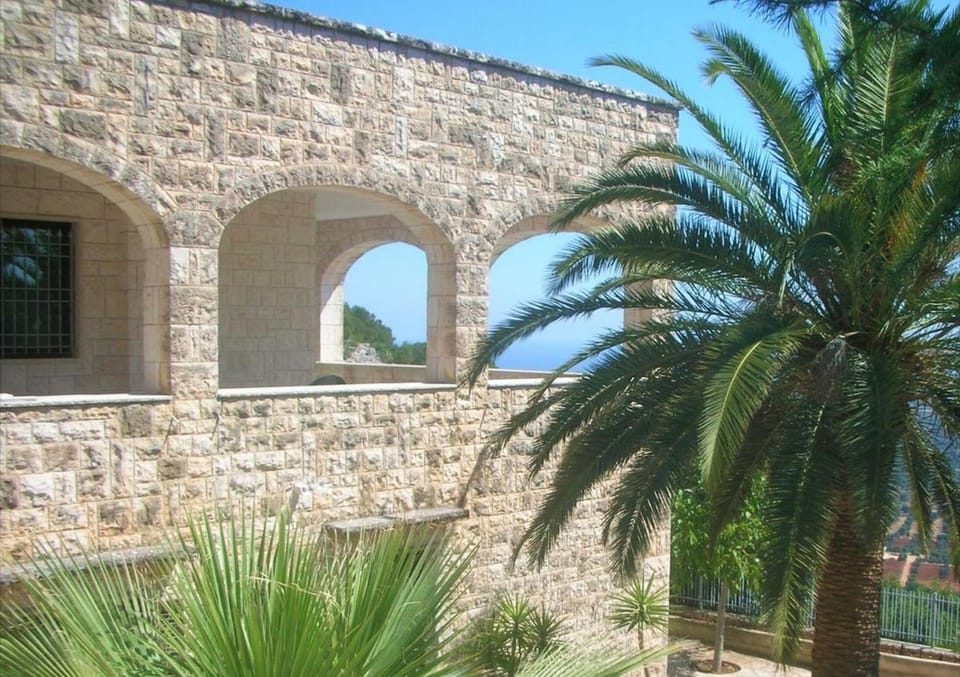 Luxury 3 Bed Villa Heated Pool Sea Views Aircon, Fast Wifi Villa in Province of Taranto