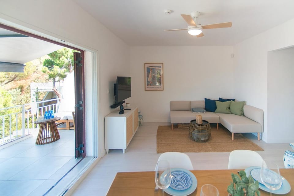 TV and multimedia, Living room, Seating area