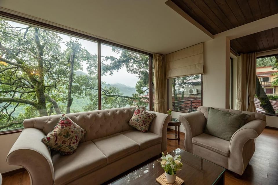 Pine Wood 2BHK Apartment Close to Naini Lake House in Uttarakhand