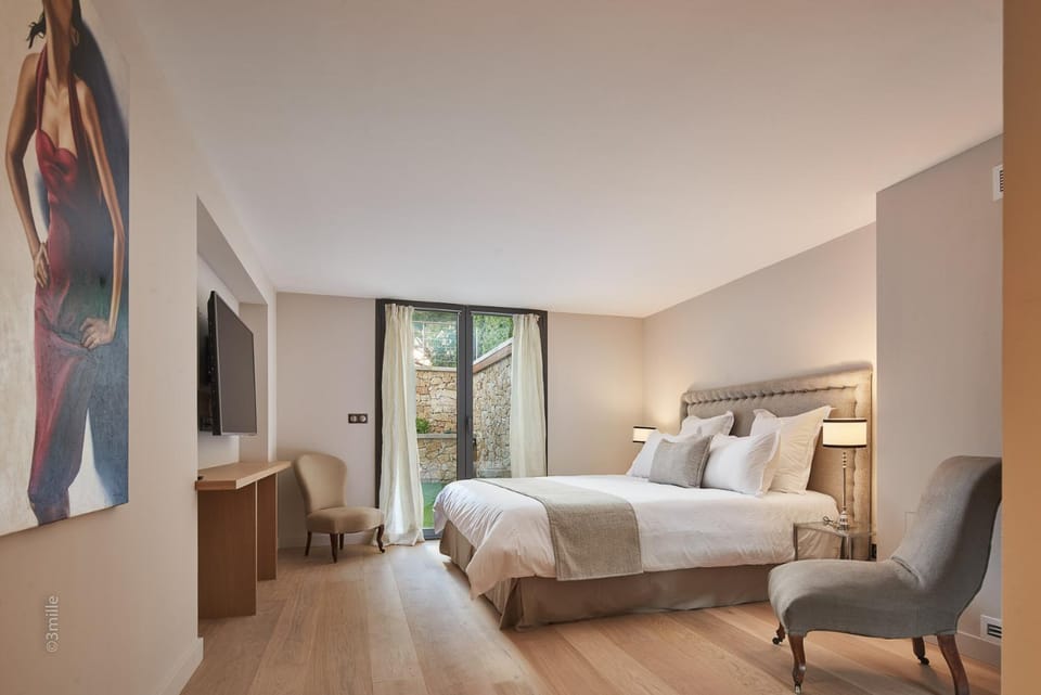 FRGK "Villa Maria Croisette Luxury Cannes Villa near Beach Ultra-Fast Wi-Fi" Villa in Cannes