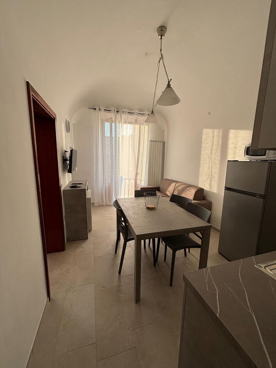 TV and multimedia, Kitchen or kitchenette, Living room