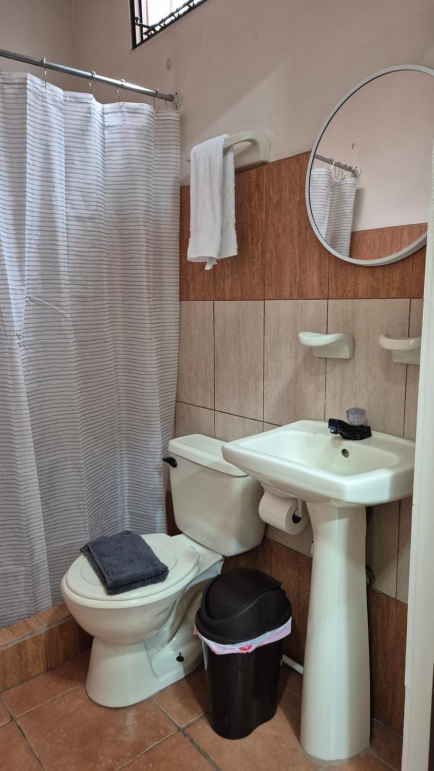Shower, Toilet, internet, air conditioner
