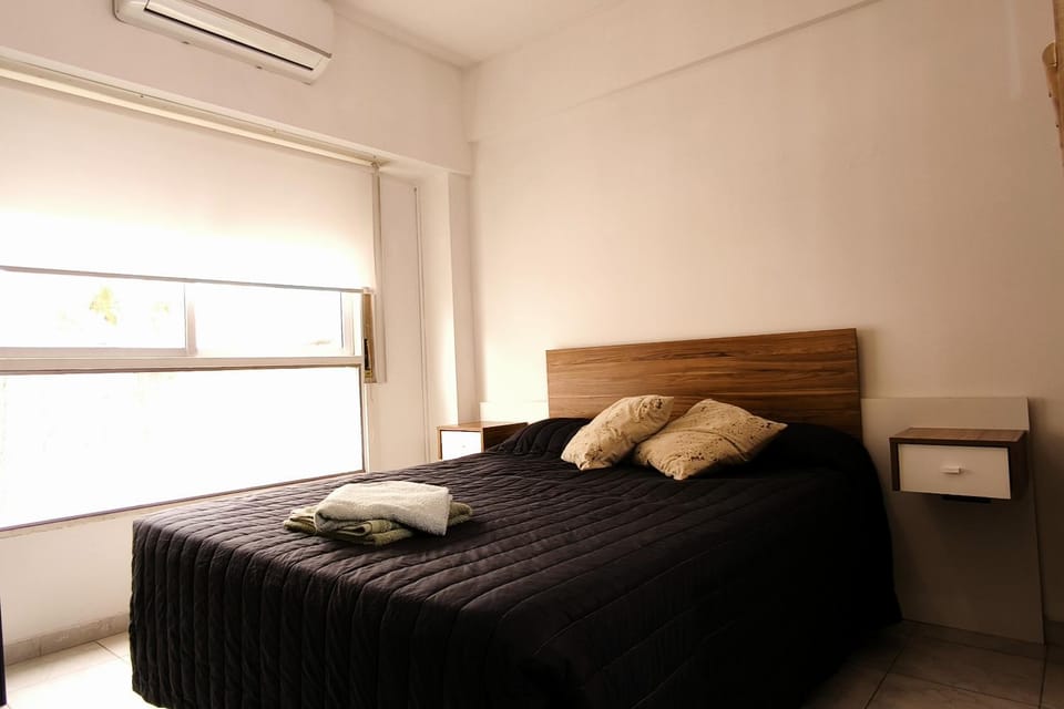 Bed, Photo of the whole room, Bedroom, air conditioner