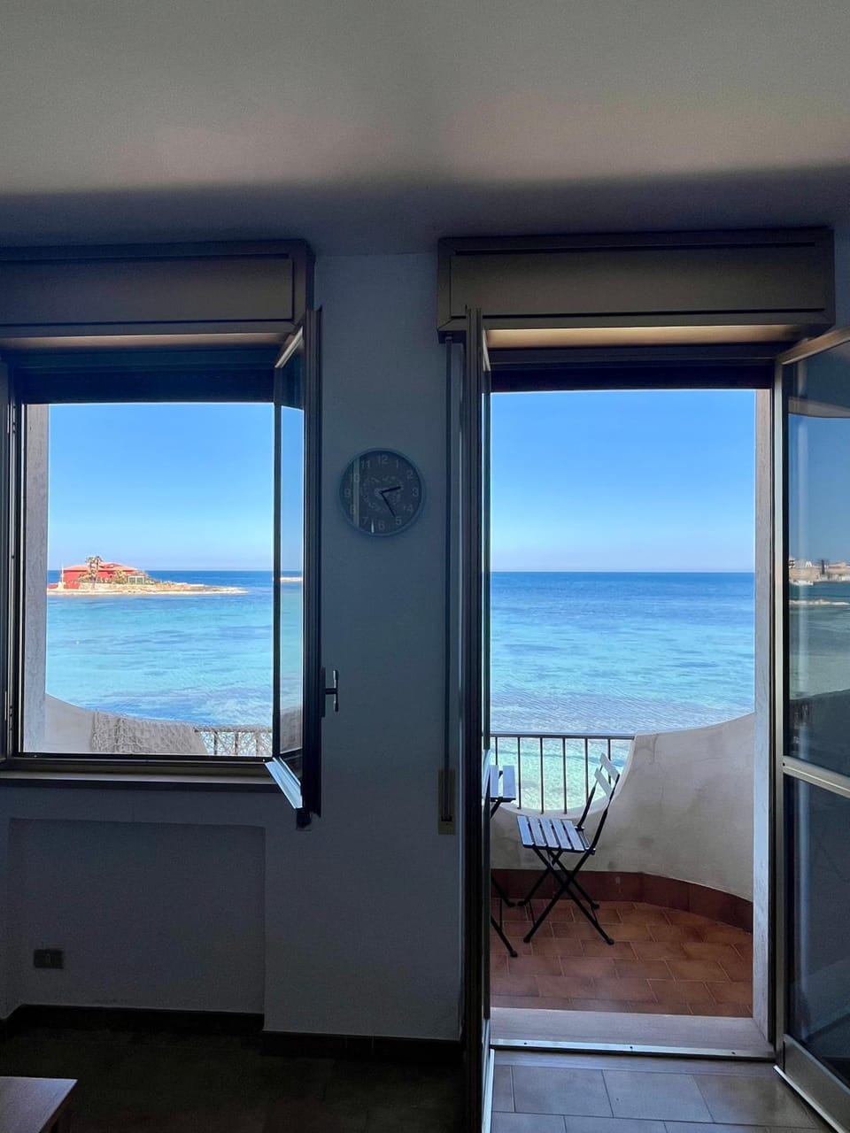 Day, View (from property/room), Balcony/Terrace, Seating area, Sea view, Time of day