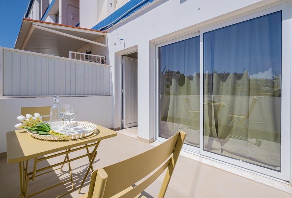 Day, Balcony/Terrace, Dining area
