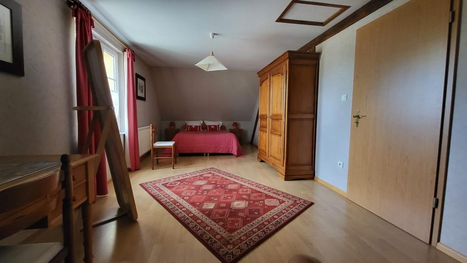 Bed, Photo of the whole room, Bedroom, wardrobe