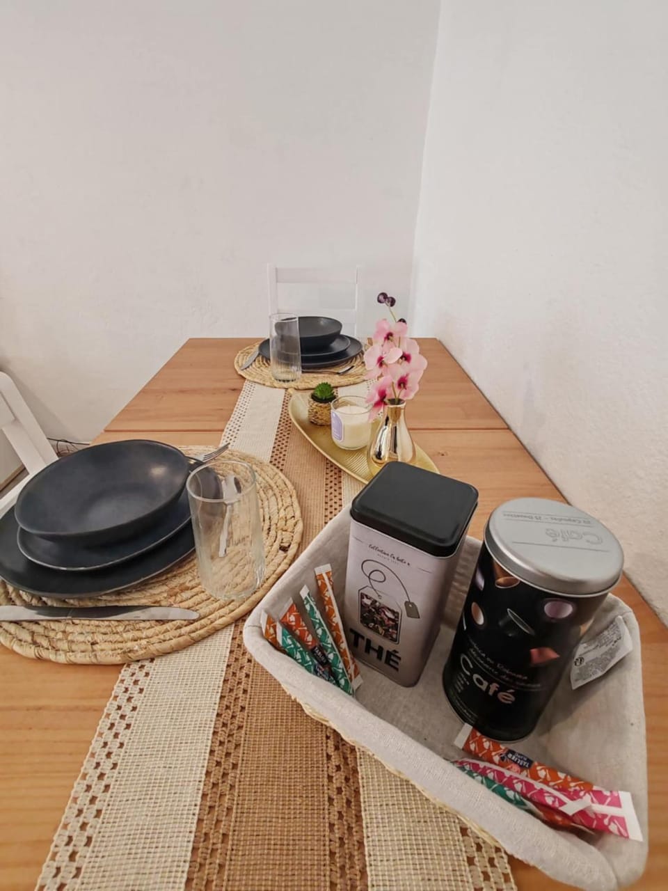 studio Nimes capouchiné parking et balcon proche centre Apartment in Nimes